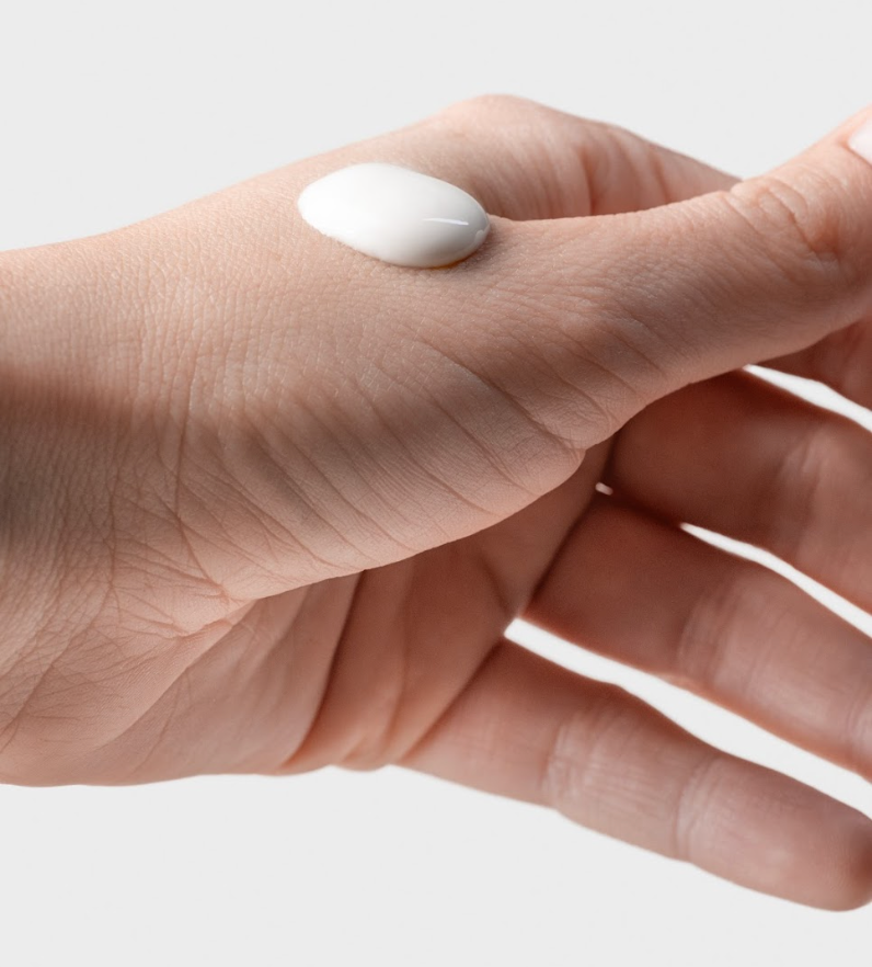 9 Best Azelaic Acid Serums Allure Editors Swear by for Clearer Skin